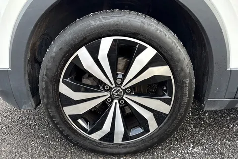 10 of 51 for Volkswagen T-Cross 1.0 TSI Black Edition Euro 6 (s/s) 5dr