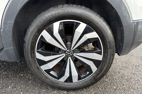 11 of 51 for Volkswagen T-Cross 1.0 TSI Black Edition Euro 6 (s/s) 5dr