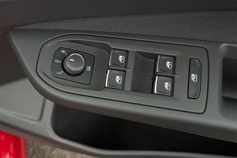 MK22HZD Volkswagen Golf 1.5 TSI Active 5dr **REAR VIEW CAMERA** Thumbnail #22