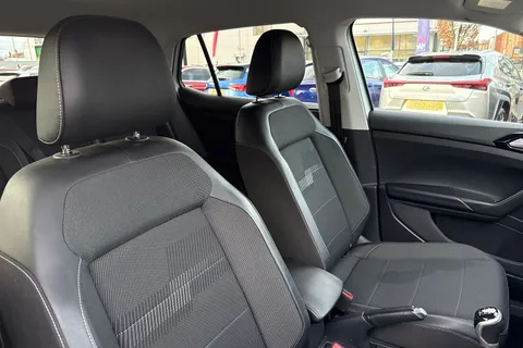 24 of 51 for Volkswagen T-Cross 1.0 TSI Black Edition Euro 6 (s/s) 5dr