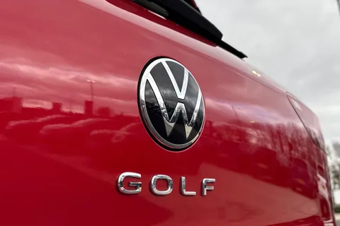 MK22HZD Volkswagen Golf 1.5 TSI Active 5dr **REAR VIEW CAMERA** Thumbnail #27