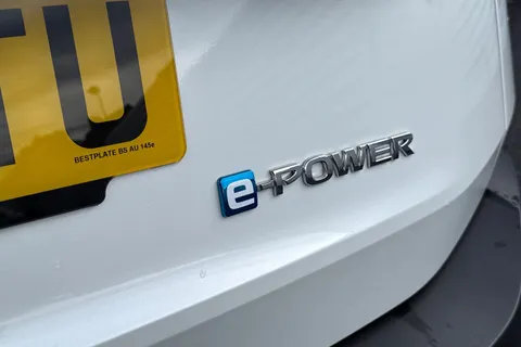 LY25CTU Nissan X-Trail 1.5 h e-POWER Acenta Premium Auto e-4ORCE Euro 6 (s/s) 5dr Thumbnail #31