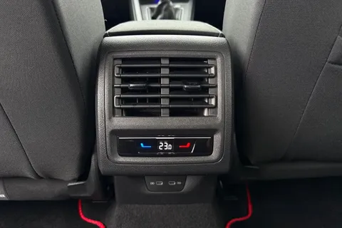 MK22HZD Volkswagen Golf 1.5 TSI Active 5dr **REAR VIEW CAMERA** Thumbnail #34