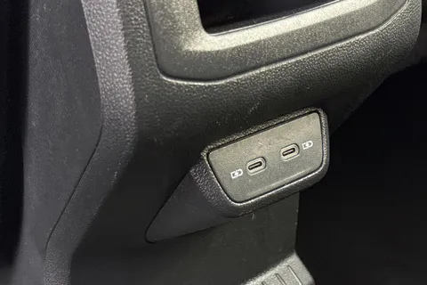 33 of 51 for Volkswagen T-Cross 1.0 TSI Black Edition Euro 6 (s/s) 5dr