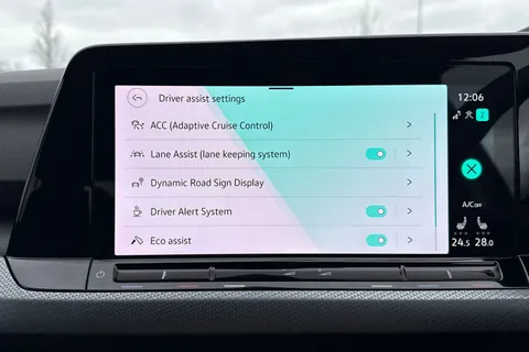 MK22HZD Volkswagen Golf 1.5 TSI Active 5dr **REAR VIEW CAMERA** Thumbnail #45