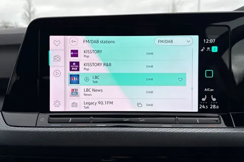 MK22HZD Volkswagen Golf 1.5 TSI Active 5dr **REAR VIEW CAMERA** Thumbnail #46