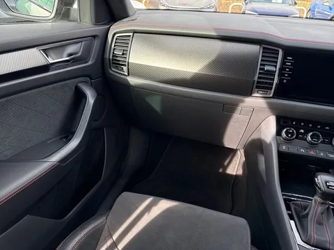 SH24OBC Škoda Kodiaq 2.0 TSI vRS DSG 4WD Euro 6 (s/s) 5dr (7 Seat) Thumbnail #16