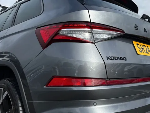 SH24OBC Škoda Kodiaq 2.0 TSI vRS DSG 4WD Euro 6 (s/s) 5dr (7 Seat) Thumbnail #17