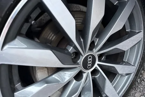 FT21ZWL Audi A4 2.0 TFSI 40 Sport Edition S Tronic Euro 6 (s/s) 4dr Thumbnail #35