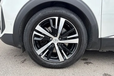 MT21FNF PEUGEOT 3008 1.6 13.2kWh GT Premium e-EAT Euro 6 (s/s) 5dr Thumbnail #13