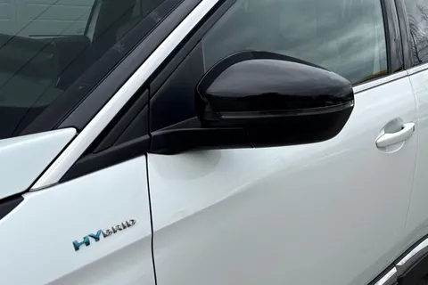 MT21FNF PEUGEOT 3008 1.6 13.2kWh GT Premium e-EAT Euro 6 (s/s) 5dr Thumbnail #35