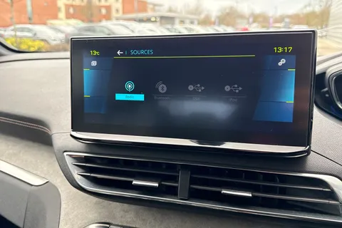 MT21FNF PEUGEOT 3008 1.6 13.2kWh GT Premium e-EAT Euro 6 (s/s) 5dr Thumbnail #46