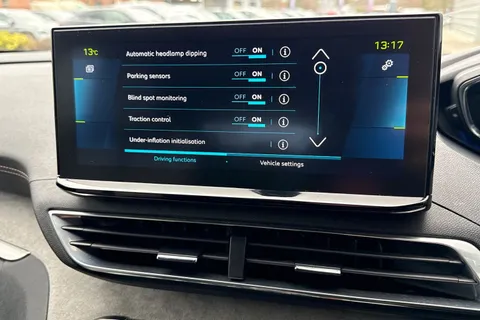 MT21FNF PEUGEOT 3008 1.6 13.2kWh GT Premium e-EAT Euro 6 (s/s) 5dr Thumbnail #47