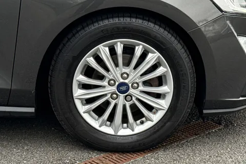 DN68XBB Ford Focus 1.5 EcoBlue Titanium Euro 6 (s/s) 5dr Thumbnail #11