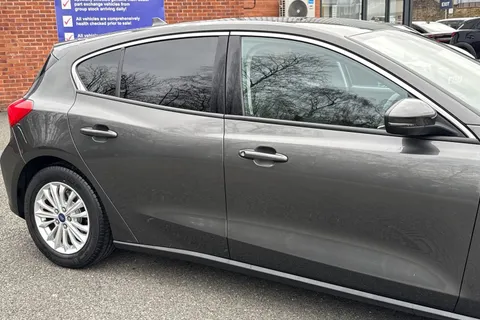 DN68XBB Ford Focus 1.5 EcoBlue Titanium Euro 6 (s/s) 5dr Thumbnail #30