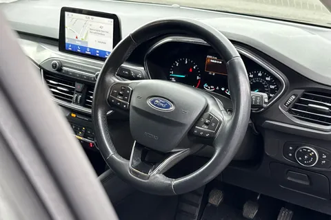 DN68XBB Ford Focus 1.5 EcoBlue Titanium Euro 6 (s/s) 5dr Thumbnail #32