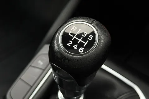 DN68XBB Ford Focus 1.5 EcoBlue Titanium Euro 6 (s/s) 5dr Thumbnail #41