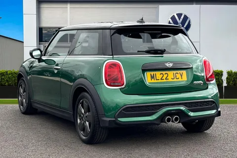 ML22JCY Mini Hatch 2.0 Cooper S Classic Euro 6 (s/s) 3dr Thumbnail #3