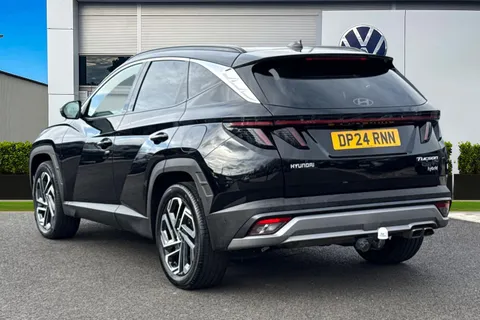 DP24RNN Hyundai Tucson 1.6 T-GDi Ultimate Auto 4WD Euro 6 (s/s) 5dr Thumbnail #3