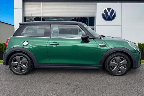 ML22JCY Mini Hatch 2.0 Cooper S Classic Euro 6 (s/s) 3dr Thumbnail #4