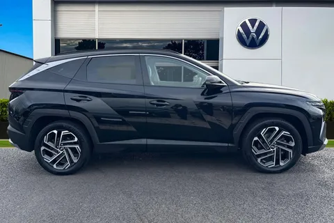 DP24RNN Hyundai Tucson 1.6 T-GDi Ultimate Auto 4WD Euro 6 (s/s) 5dr Thumbnail #4