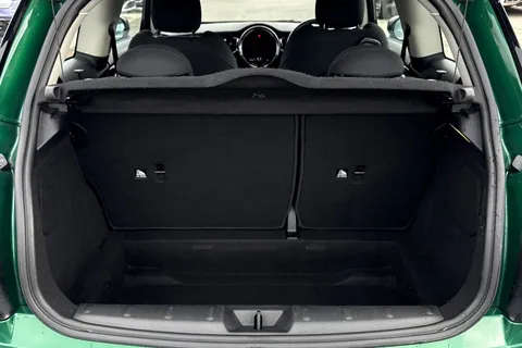 ML22JCY Mini Hatch 2.0 Cooper S Classic Euro 6 (s/s) 3dr Thumbnail #10