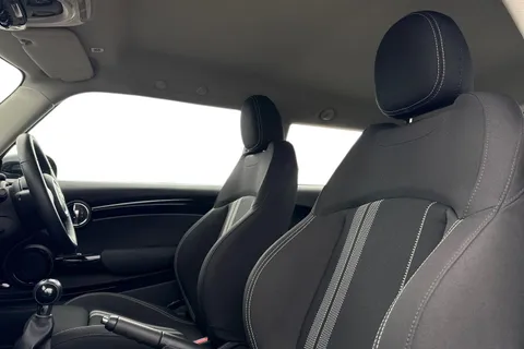 ML22JCY Mini Hatch 2.0 Cooper S Classic Euro 6 (s/s) 3dr Thumbnail #11