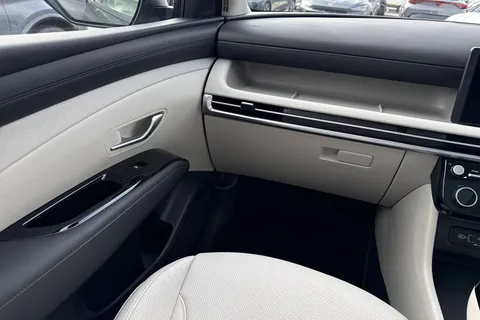 DP24RNN Hyundai Tucson 1.6 T-GDi Ultimate Auto 4WD Euro 6 (s/s) 5dr Thumbnail #21