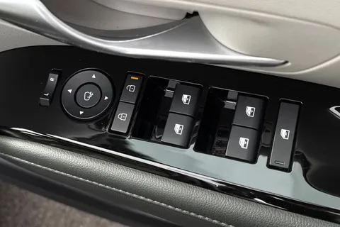 DP24RNN Hyundai Tucson 1.6 T-GDi Ultimate Auto 4WD Euro 6 (s/s) 5dr Thumbnail #22