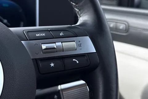 DP24RNN Hyundai Tucson 1.6 T-GDi Ultimate Auto 4WD Euro 6 (s/s) 5dr Thumbnail #40