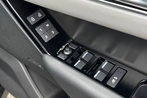 KK24HLO Land Rover Range Rover Velar 2.0 P400e Dynamic HSE 5dr Thumbnail #26