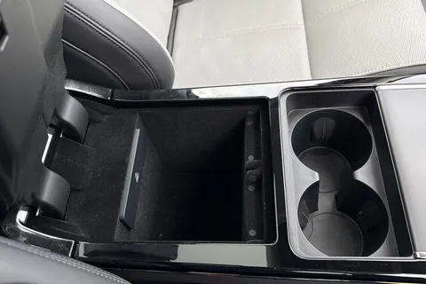 KK24HLO Land Rover Range Rover Velar 2.0 P400e Dynamic HSE 5dr Thumbnail #49