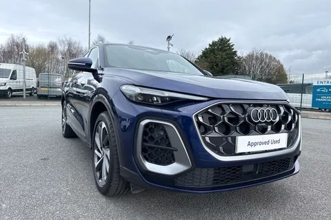 BG75MZJ Audi Q5 SUV S line TDI quattro 204 PS S tronic Thumbnail #9