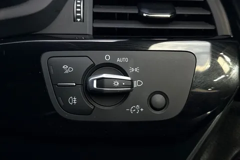 KR74TWY Audi A5 Coup- Black Edition 40 TFSI  204 PS S tronic Thumbnail #39