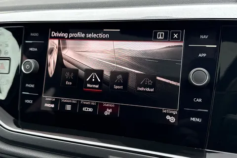  Volkswagen Polo 2.0 TSI GTI DSG Euro 6 (s/s) 5dr Thumbnail #46