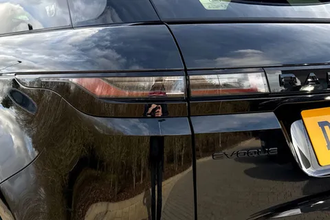 DY75AAF Land Rover Range Rover Evoque 2.0 D200 Edition 5dr Thumbnail #20