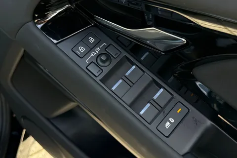 DY75AAF Land Rover Range Rover Evoque 2.0 D200 Edition 5dr Thumbnail #26