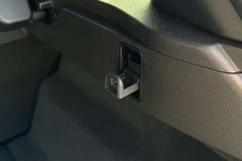 DY75AAF Land Rover Range Rover Evoque 2.0 D200 Edition 5dr Thumbnail #28