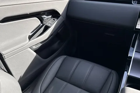 DY75AAF Land Rover Range Rover Evoque 2.0 D200 Edition 5dr Thumbnail #43