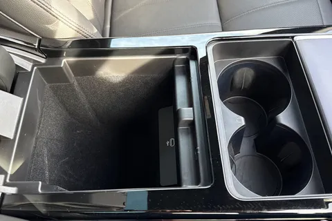 DY75AAF Land Rover Range Rover Evoque 2.0 D200 Edition 5dr Thumbnail #51