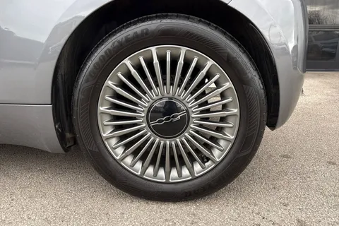WN72DWG FIAT 500E C 42kWh Icon Auto 2dr Thumbnail #14