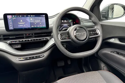 WN72DWG FIAT 500E C 42kWh Icon Auto 2dr Thumbnail #19