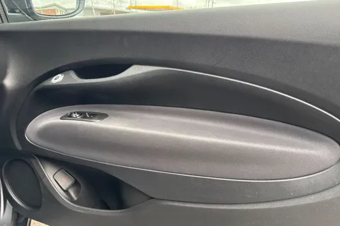 WN72DWG FIAT 500E C 42kWh Icon Auto 2dr Thumbnail #22