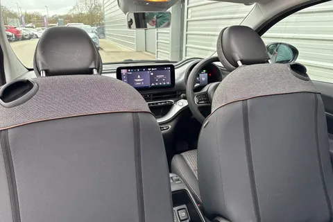 WN72DWG FIAT 500E C 42kWh Icon Auto 2dr Thumbnail #31
