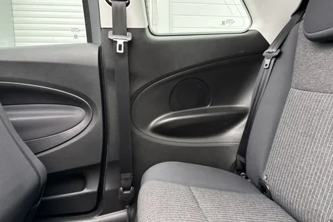 WN72DWG FIAT 500E C 42kWh Icon Auto 2dr Thumbnail #32