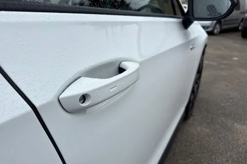  Volkswagen Golf 2.0 TSI GTI DSG Euro 6 (s/s) 5dr Thumbnail #28