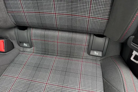  Volkswagen Golf 2.0 TSI GTI DSG Euro 6 (s/s) 5dr Thumbnail #34