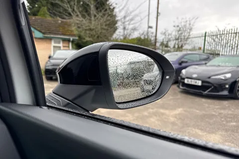  Volkswagen Golf 2.0 TSI GTI DSG Euro 6 (s/s) 5dr Thumbnail #38