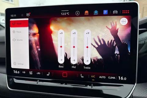  Volkswagen Golf 2.0 TSI GTI DSG Euro 6 (s/s) 5dr Thumbnail #53