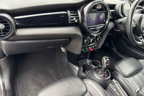 LM69ZTB Mini Hatch 2.0 John Cooper Works Steptronic Euro 6 (s/s) 3dr Thumbnail #21